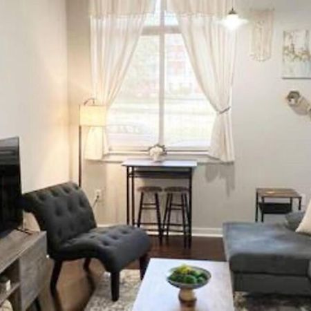 Townhouse In Uptown King Bed-Wi-Fi-Free Parking-Pool Apartment Charlotte Luaran gambar
